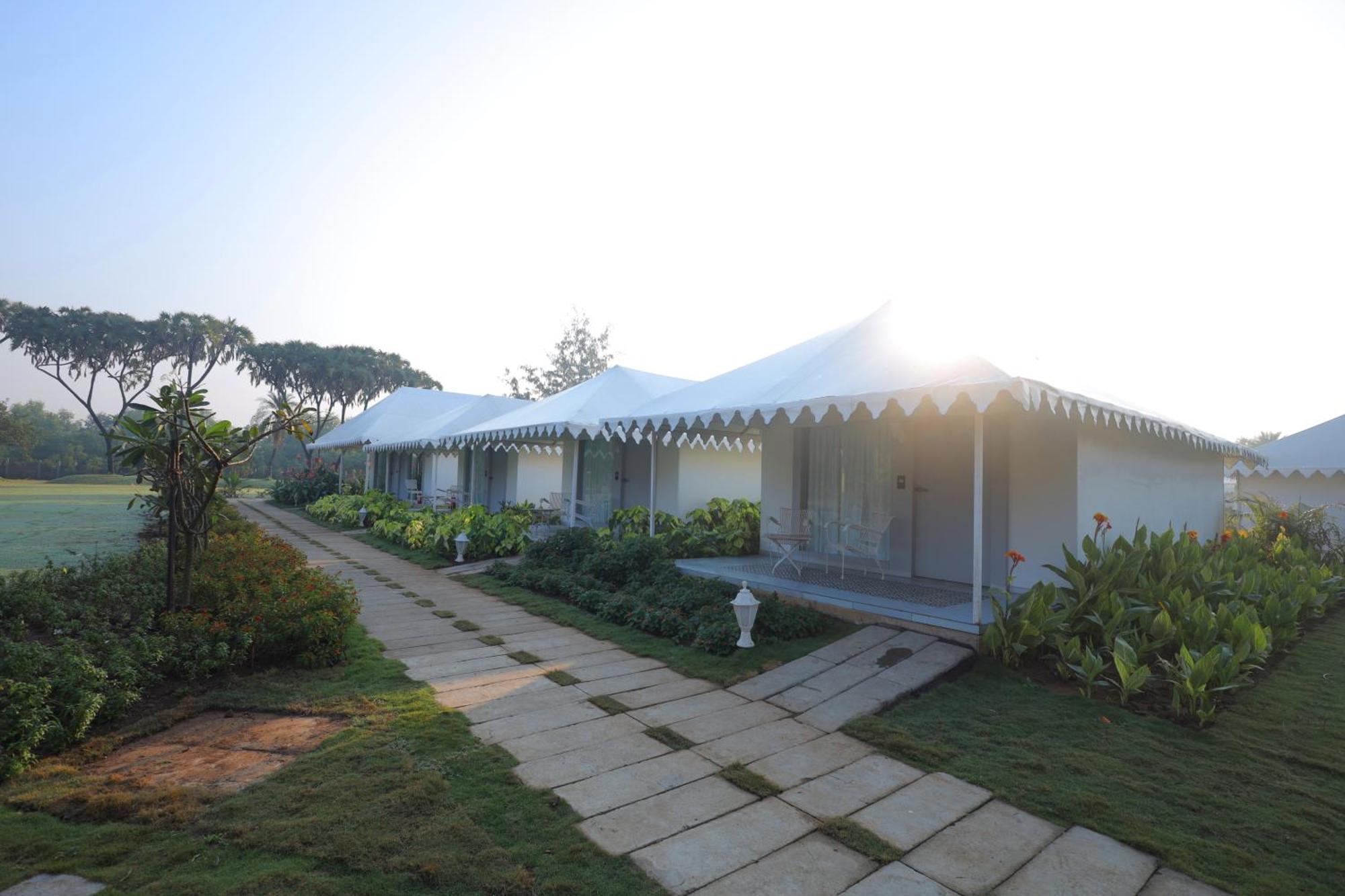 The Fern Seaside Luxurious Tent Resort Daman Exteriör bild